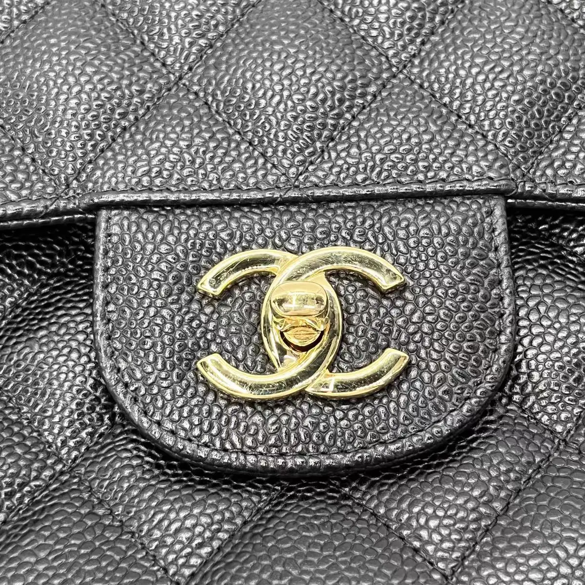 CHANEL Classic Flap Large / Jumbo Bag Black Caviar Leather Gold Hardware CHANEL Classic Flap Large / Jumbo Bag Black Caviar Leather Gold Hardware