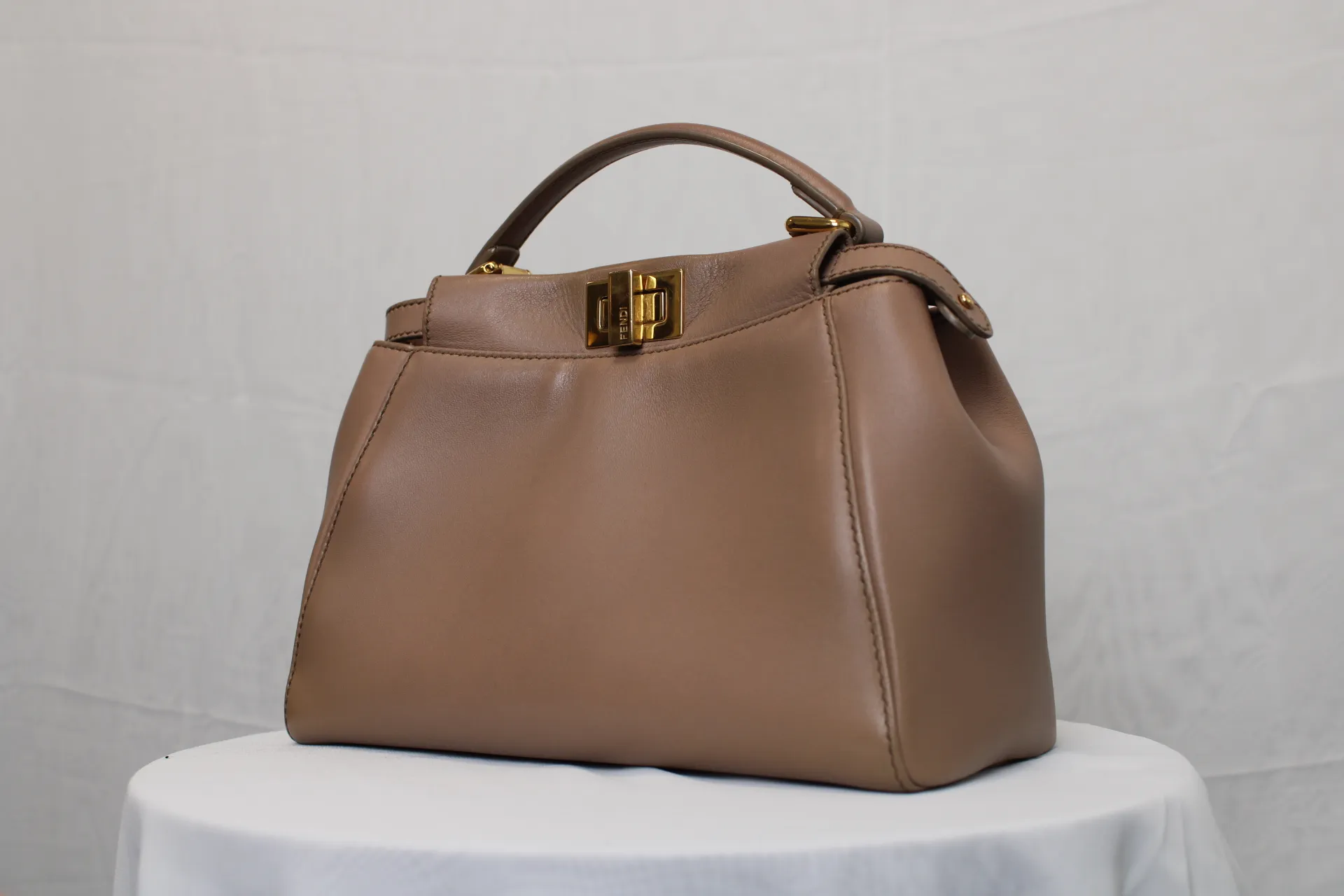 FENDI Peekaboo Mini Sand-Coloured Leather Bag FENDI Peekaboo Mini Sand-Coloured Leather Bag