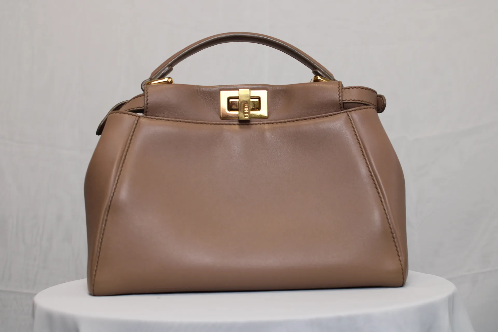 FENDI Peekaboo Mini Sand-Coloured Leather Bag FENDI Peekaboo Mini Sand-Coloured Leather Bag
