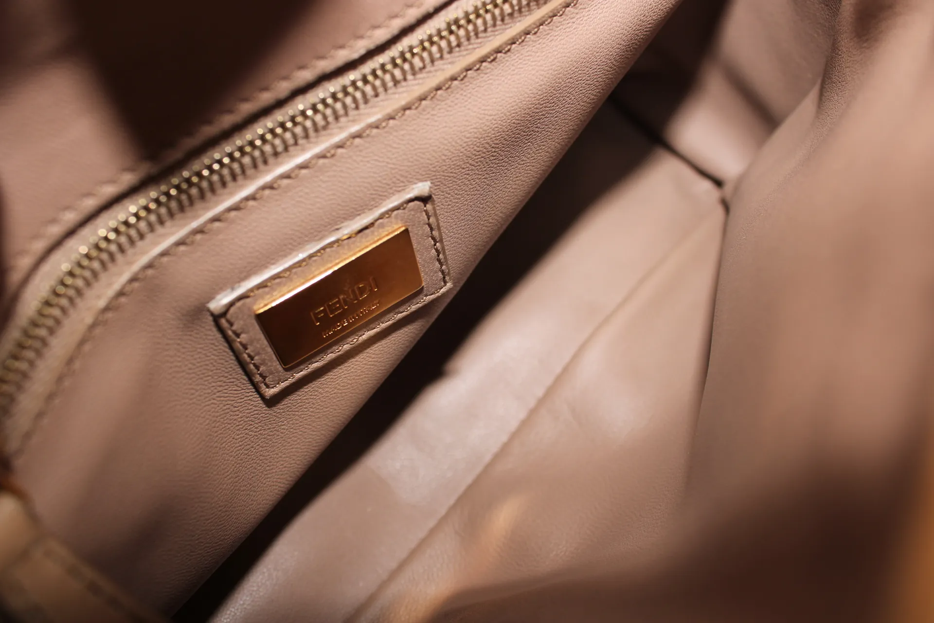 FENDI Peekaboo Mini Sand-Coloured Leather Bag FENDI Peekaboo Mini Sand-Coloured Leather Bag