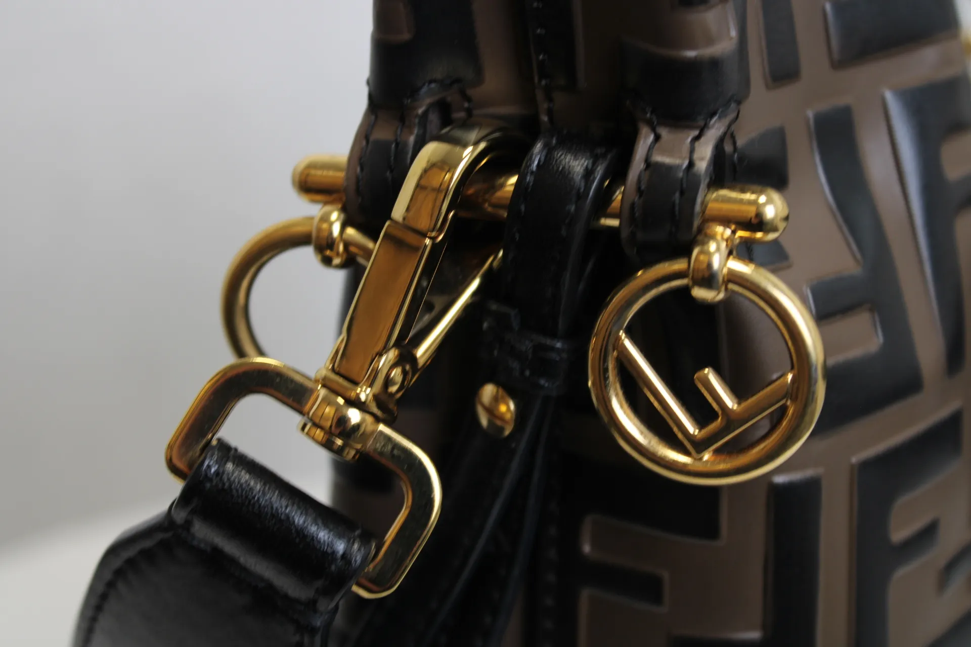 FENDI Mon Trésor FF Print Brown leather Mini Bucket Bag FENDI Mon Trésor FF Print Brown leather Mini Bucket Bag