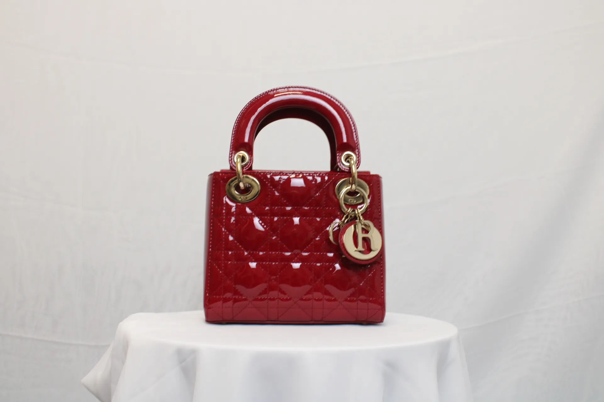 DIOR Mini Lady Dior Lady Mini Bag Cherry Red Patent Leather DIOR Mini Lady Dior Lady Mini Bag Cherry Red Patent Leather