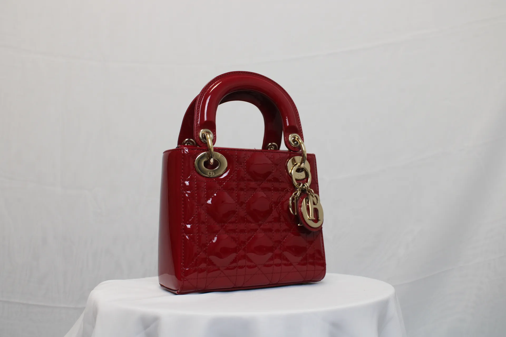 DIOR Mini Lady Dior Lady Mini Bag Cherry Red Patent Leather DIOR Mini Lady Dior Lady Mini Bag Cherry Red Patent Leather
