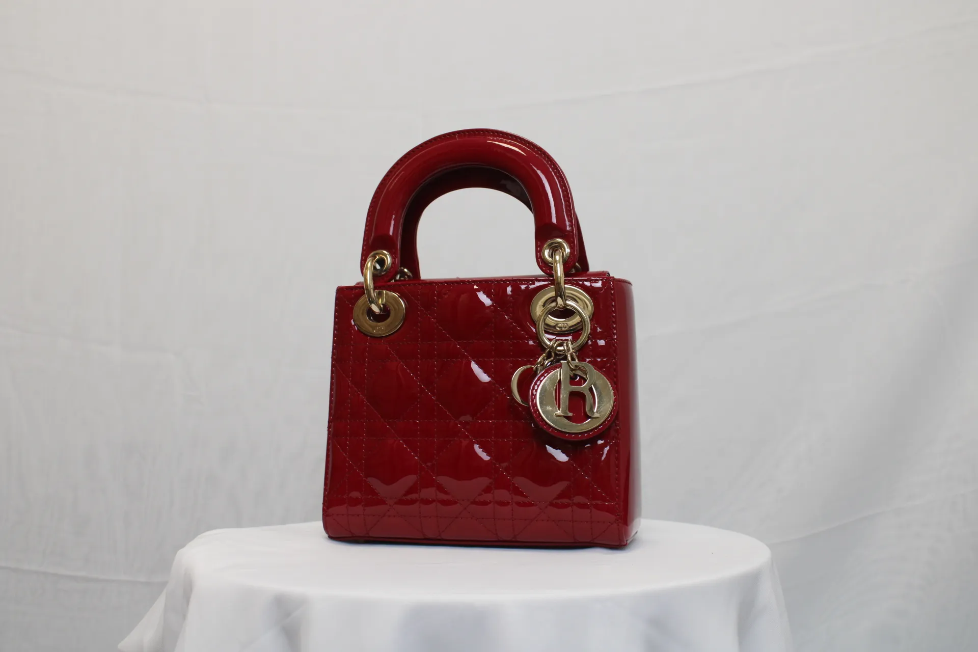 DIOR Mini Lady Dior Lady Mini Bag Cherry Red Patent Leather DIOR Mini Lady Dior Lady Mini Bag Cherry Red Patent Leather