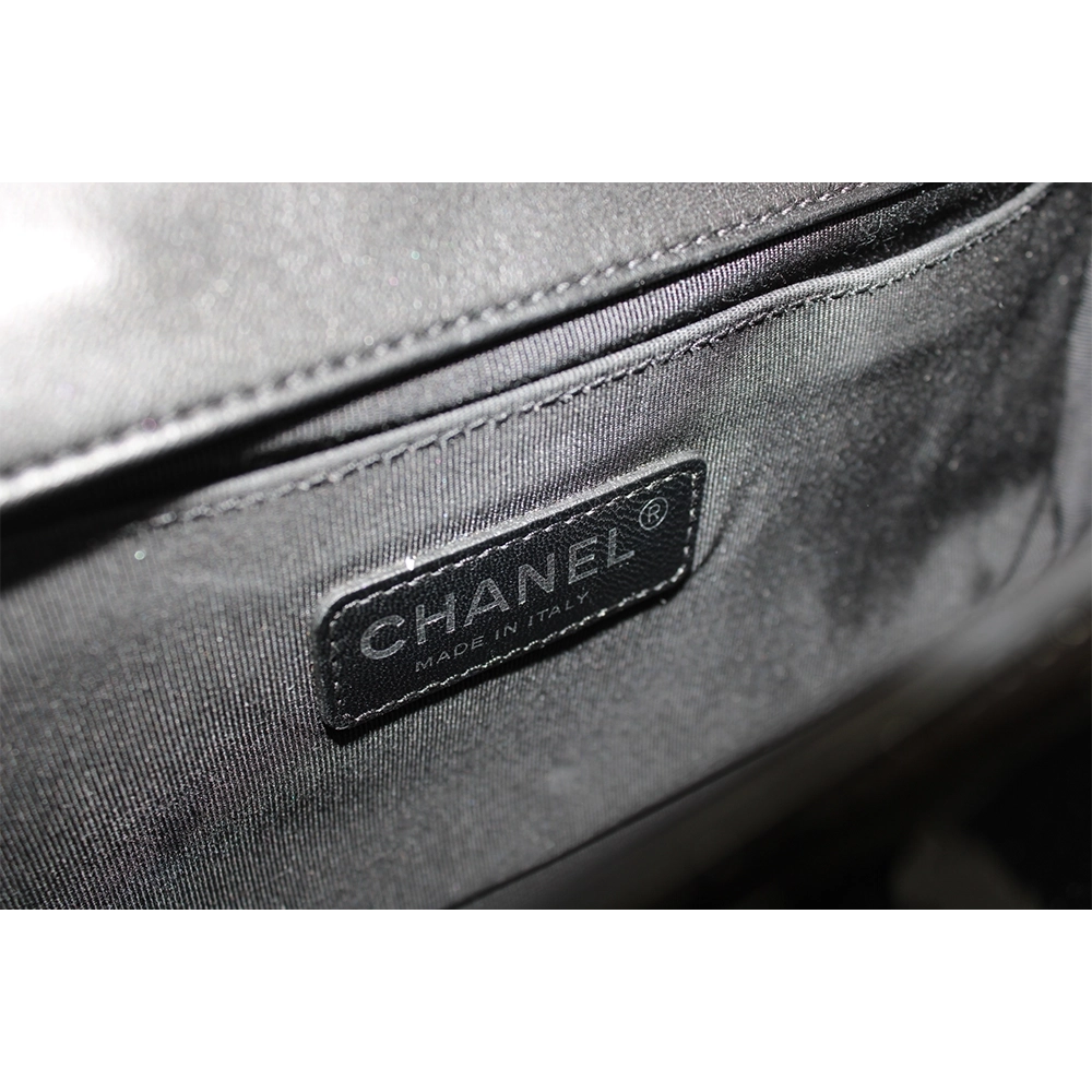 CHANEL Black / Brown Patent Medium Boy Bag CHANEL Black / Brown Patent Medium Boy Bag