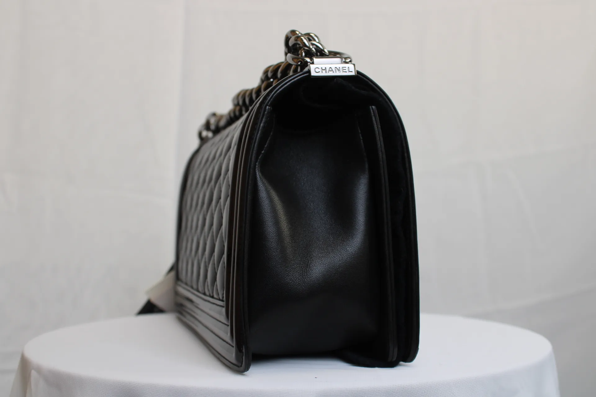 CHANEL Black / Brown Patent Medium Boy Bag CHANEL Black / Brown Patent Medium Boy Bag