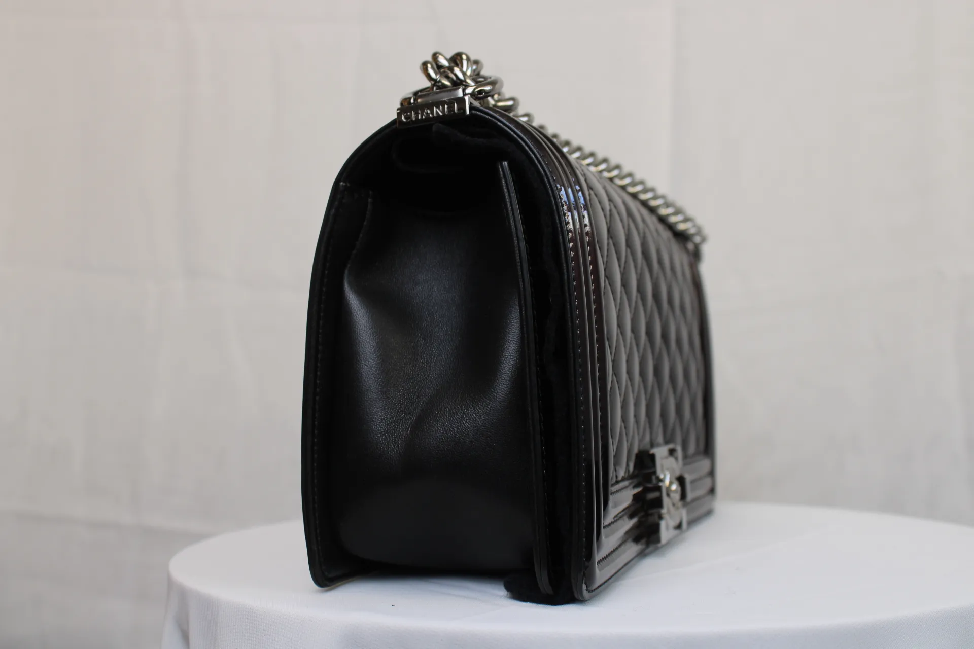 CHANEL Black / Brown Patent Medium Boy Bag CHANEL Black / Brown Patent Medium Boy Bag