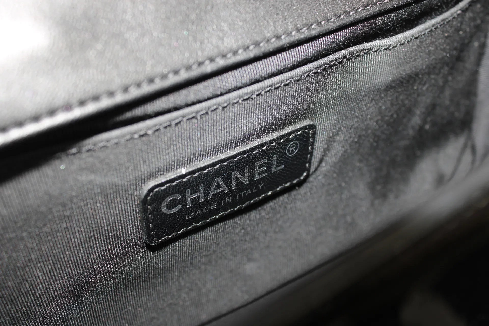 CHANEL Black / Brown Patent Medium Boy Bag CHANEL Black / Brown Patent Medium Boy Bag