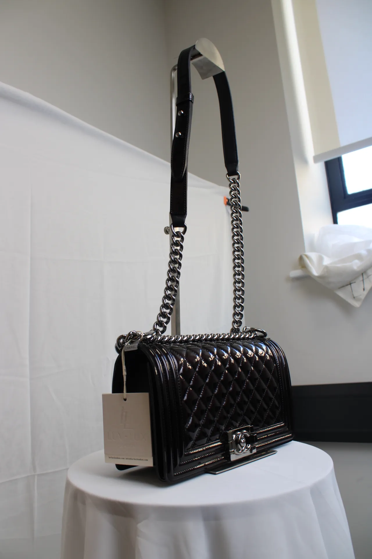 CHANEL Black / Brown Patent Medium Boy Bag CHANEL Black / Brown Patent Medium Boy Bag