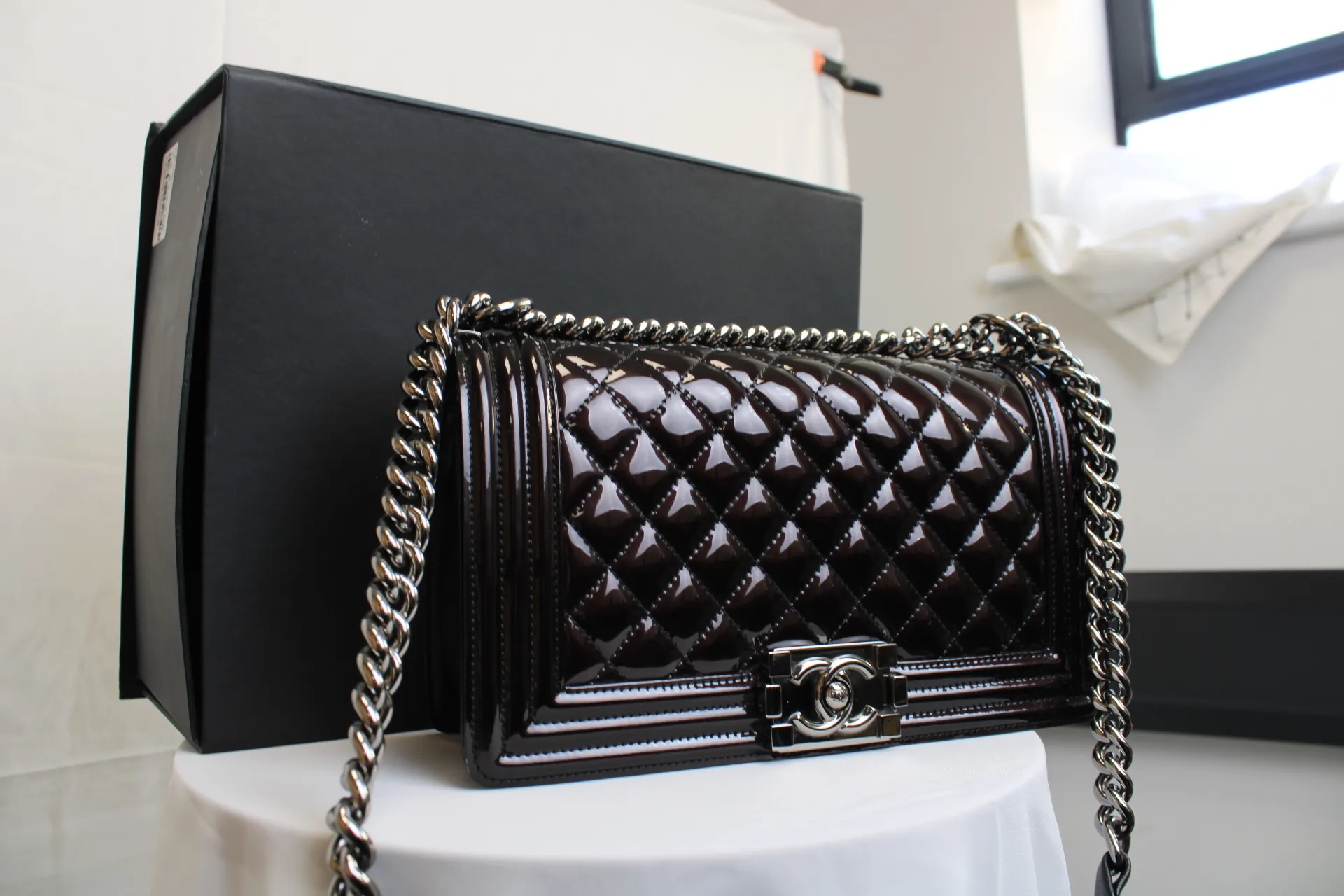 CHANEL Black / Brown Patent Medium Boy Bag CHANEL Black / Brown Patent Medium Boy Bag