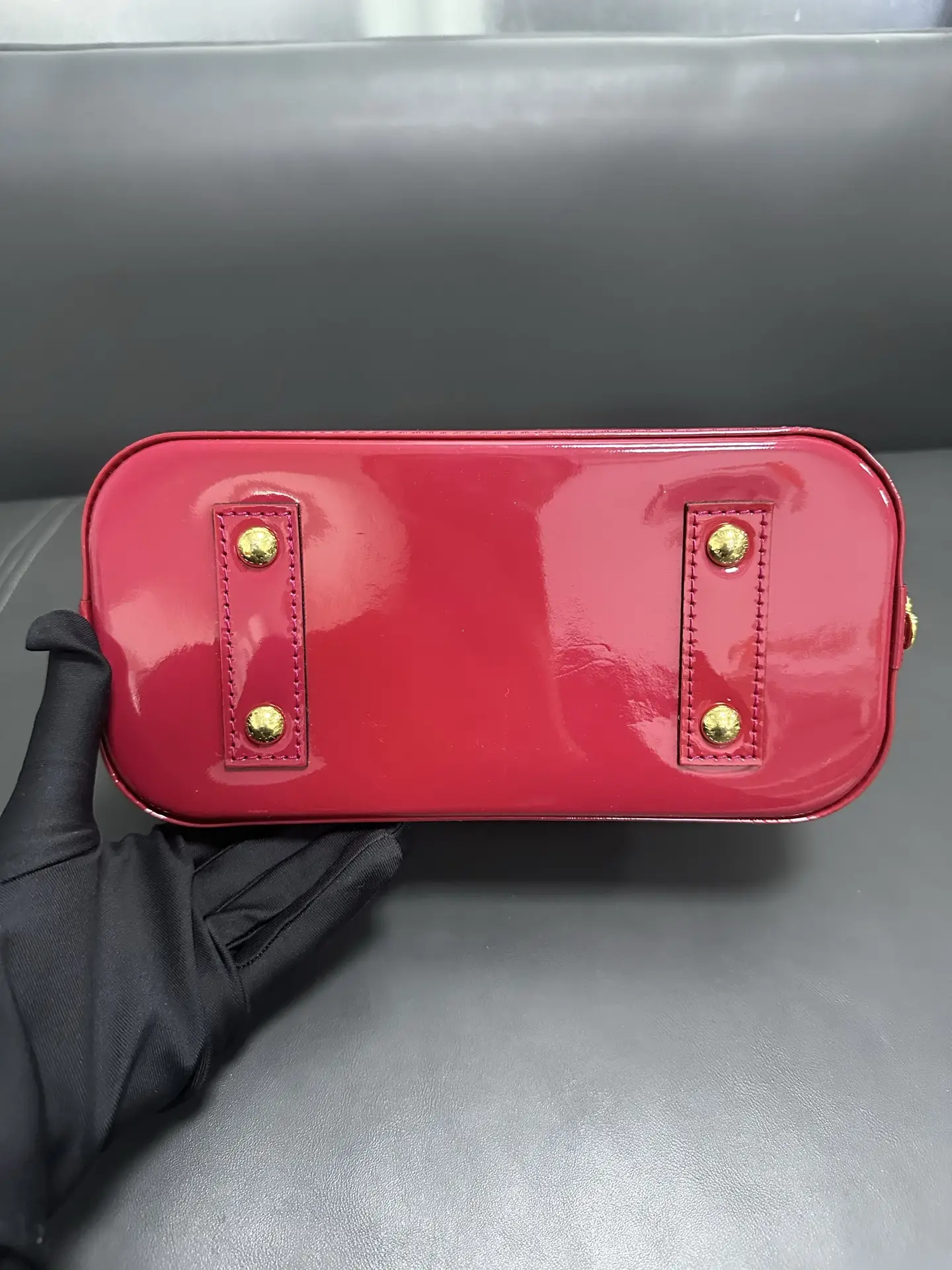 LOUIS VUITTON Alma BB Bag LOUIS VUITTON Alma BB Bag