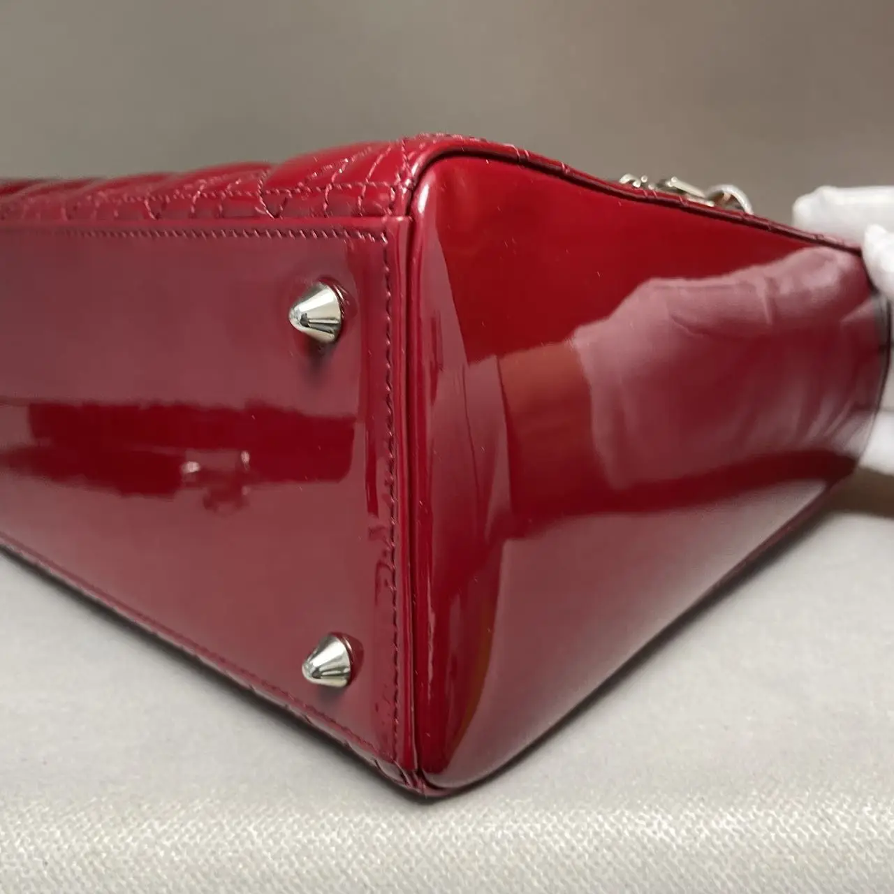 DIOR Medium Lady Dior Bag Cherry Red Patent Cannage Calfskin DIOR Medium Lady Dior Bag Cherry Red Patent Cannage Calfskin