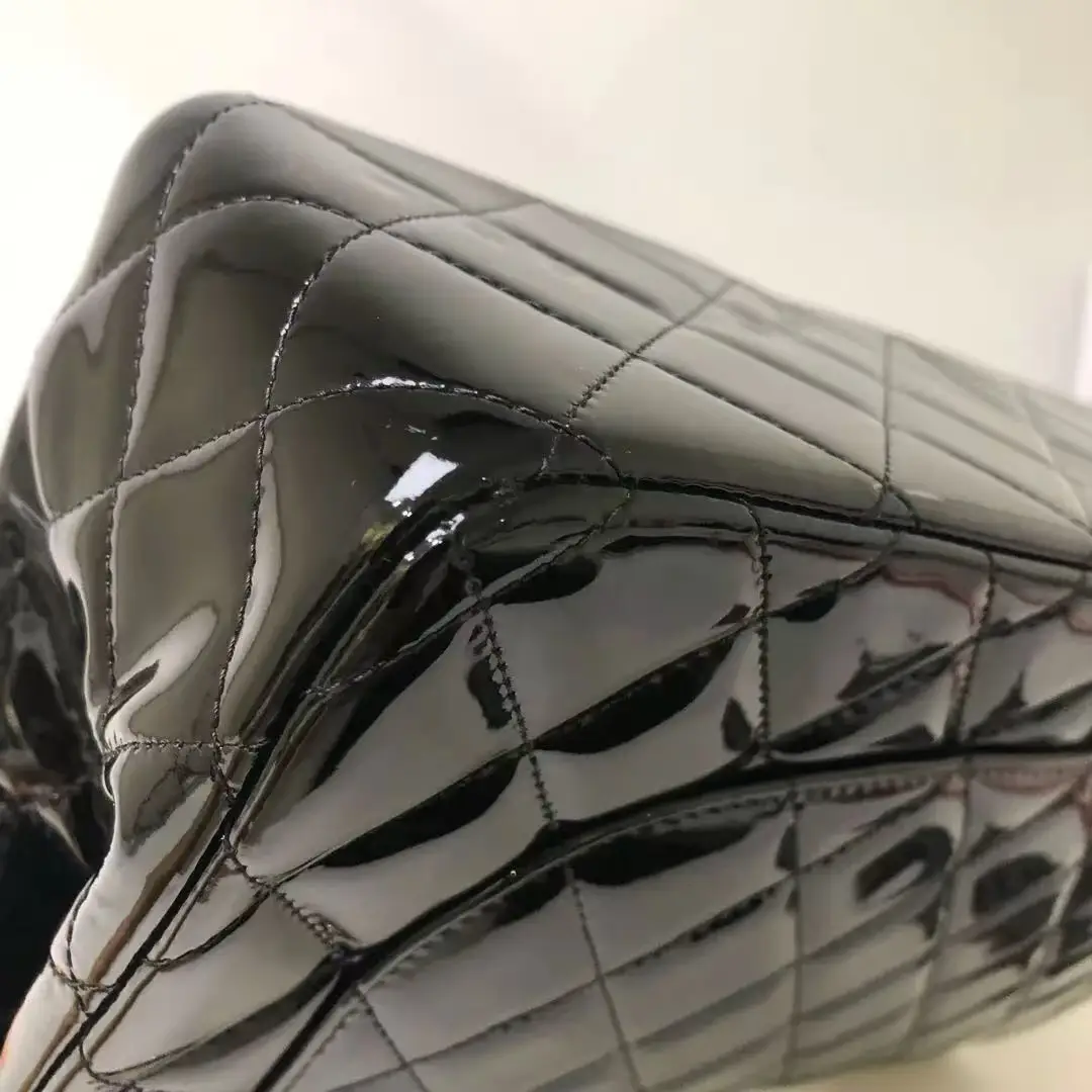 CHANEL Black Jumbo / Large Classic Flap Bag Patent Leather Handbag CHANEL Black Jumbo / Large Classic Flap Bag Patent Leather Handbag