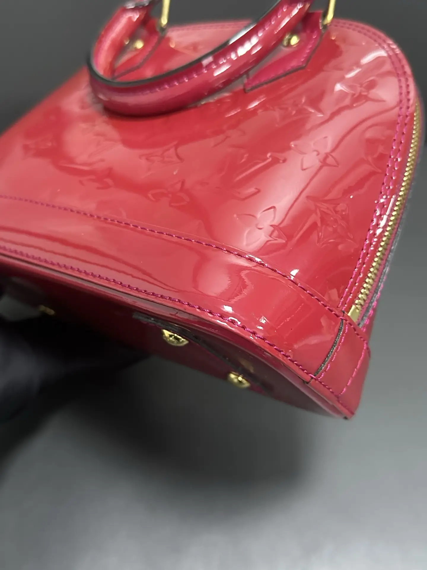 LOUIS VUITTON Alma BB Bag LOUIS VUITTON Alma BB Bag