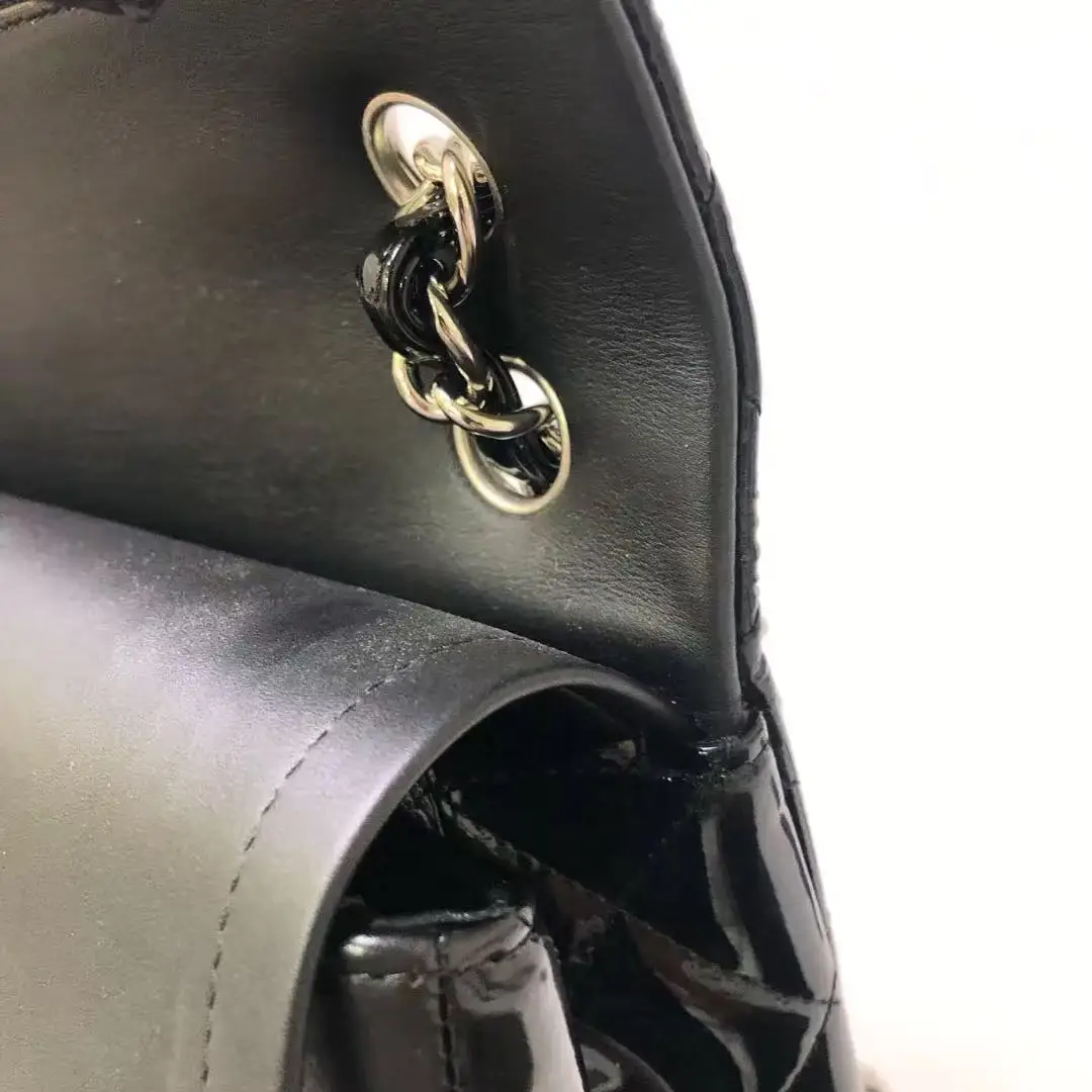CHANEL Black Jumbo / Large Classic Flap Bag Patent Leather Handbag CHANEL Black Jumbo / Large Classic Flap Bag Patent Leather Handbag