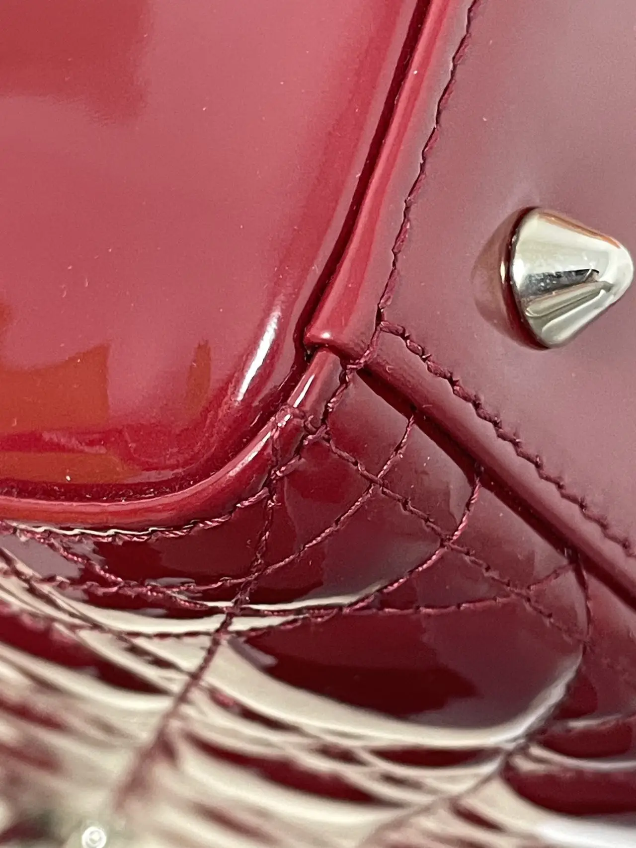 DIOR Medium Lady Dior Bag Cherry Red Patent Cannage Calfskin DIOR Medium Lady Dior Bag Cherry Red Patent Cannage Calfskin