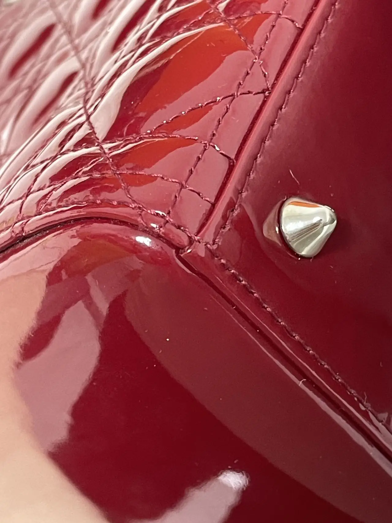 DIOR Medium Lady Dior Bag Cherry Red Patent Cannage Calfskin DIOR Medium Lady Dior Bag Cherry Red Patent Cannage Calfskin