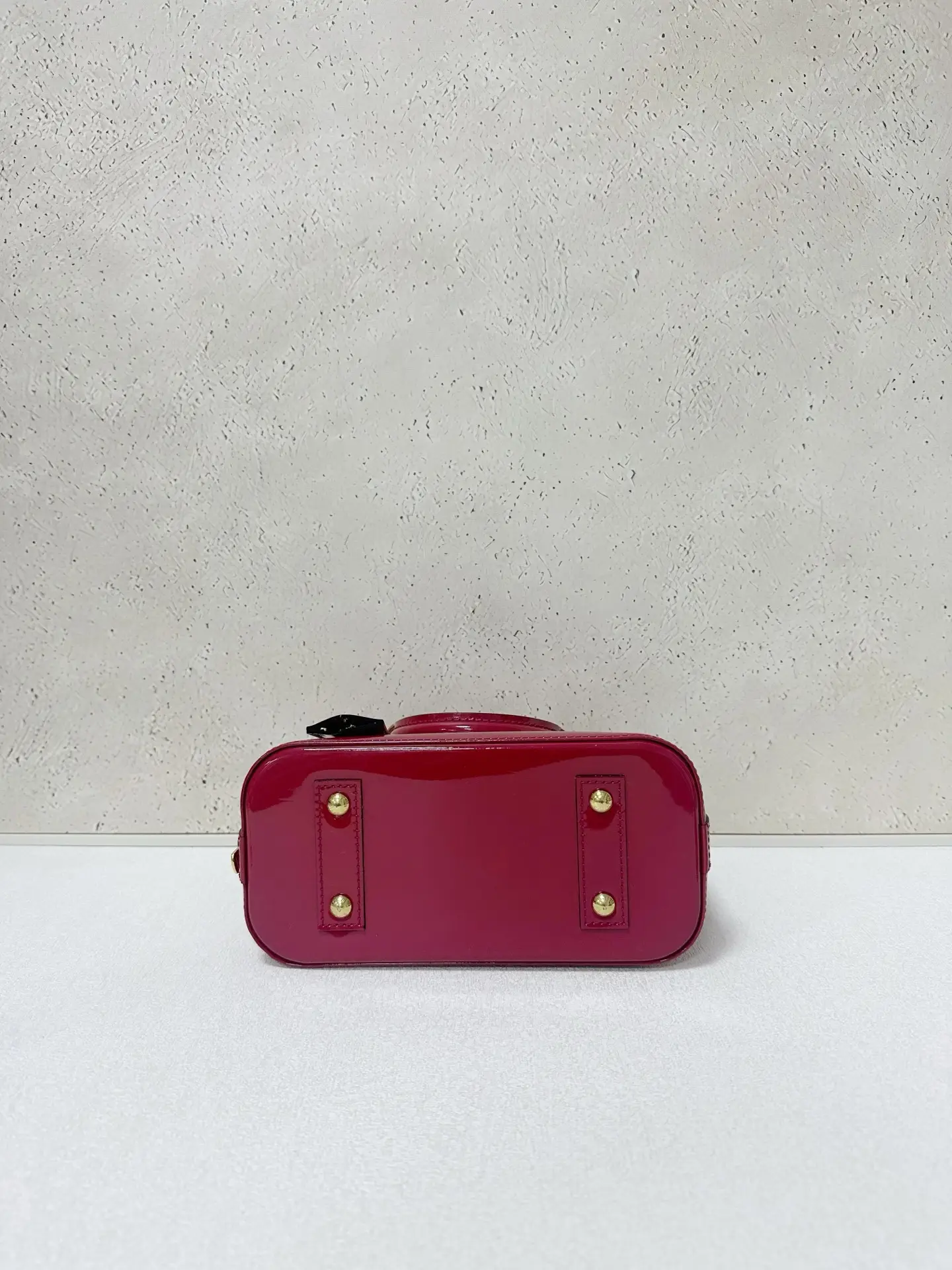 LOUIS VUITTON Alma BB Bag LOUIS VUITTON Alma BB Bag