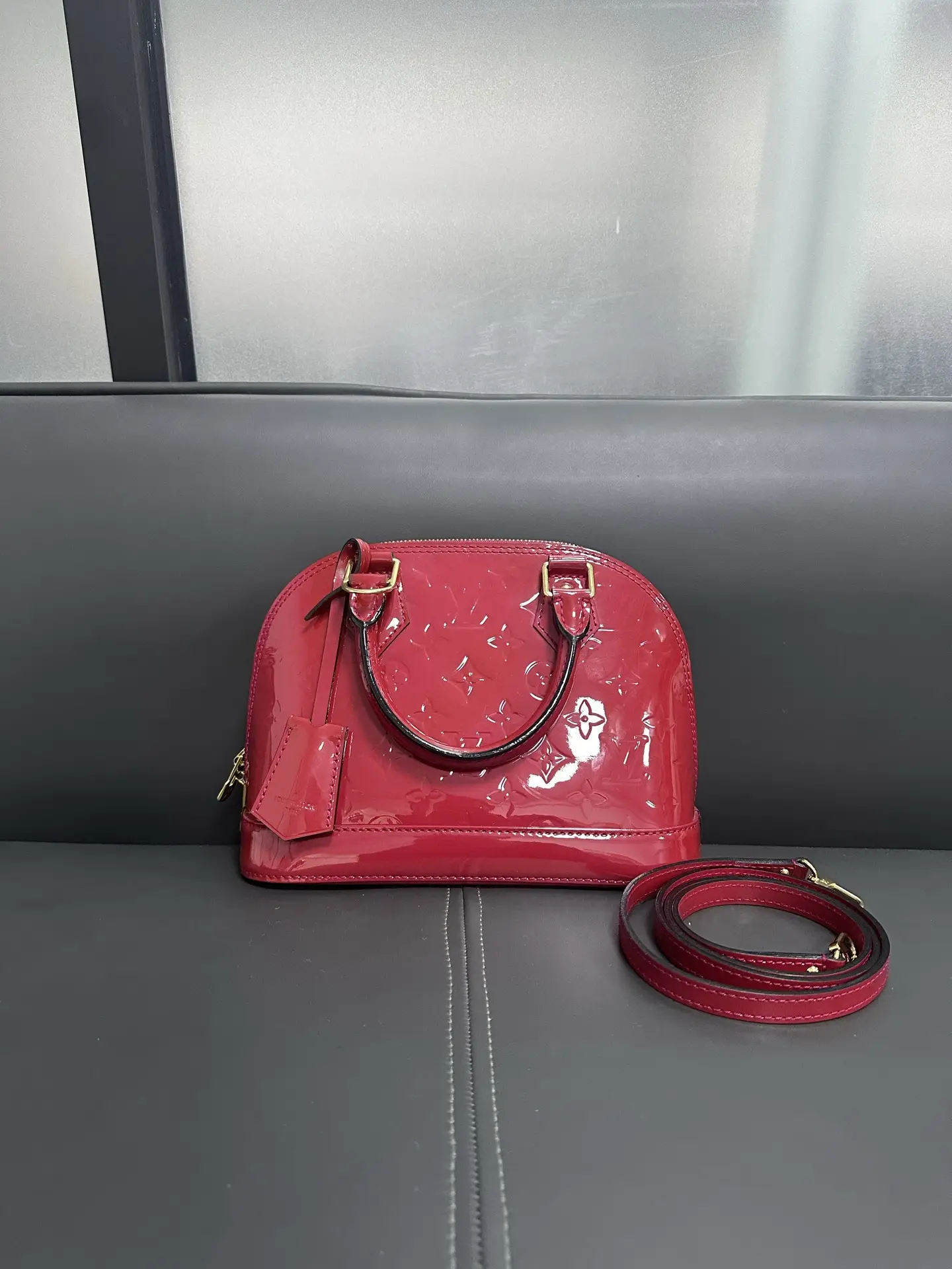 LOUIS VUITTON Alma BB Bag LOUIS VUITTON Alma BB Bag