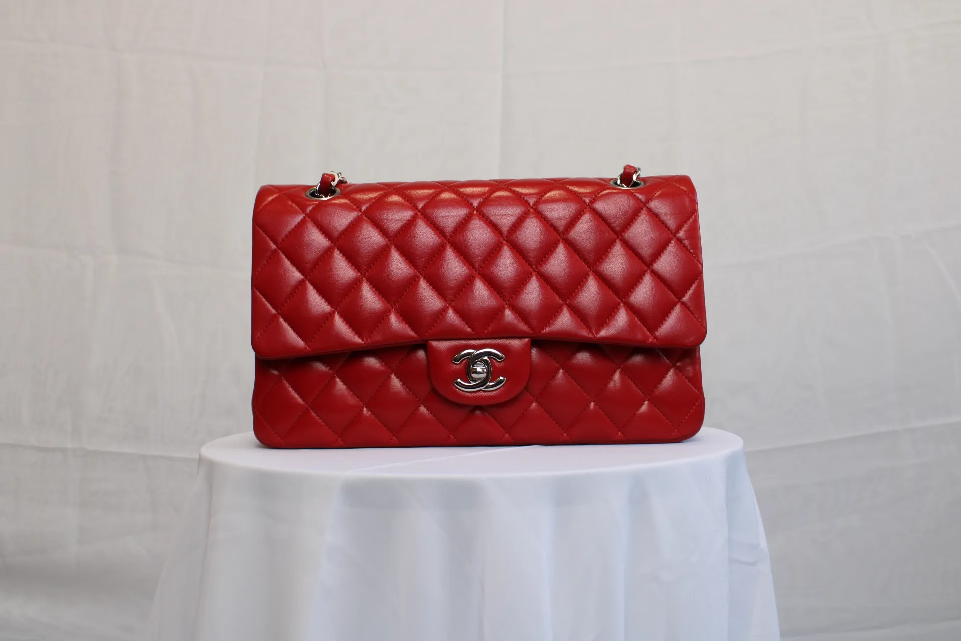 CHANEL 11.22 Classic Flap Handbag Medium Red Lambskin CHANEL 11.22 Classic Flap Handbag Medium Red Lambskin