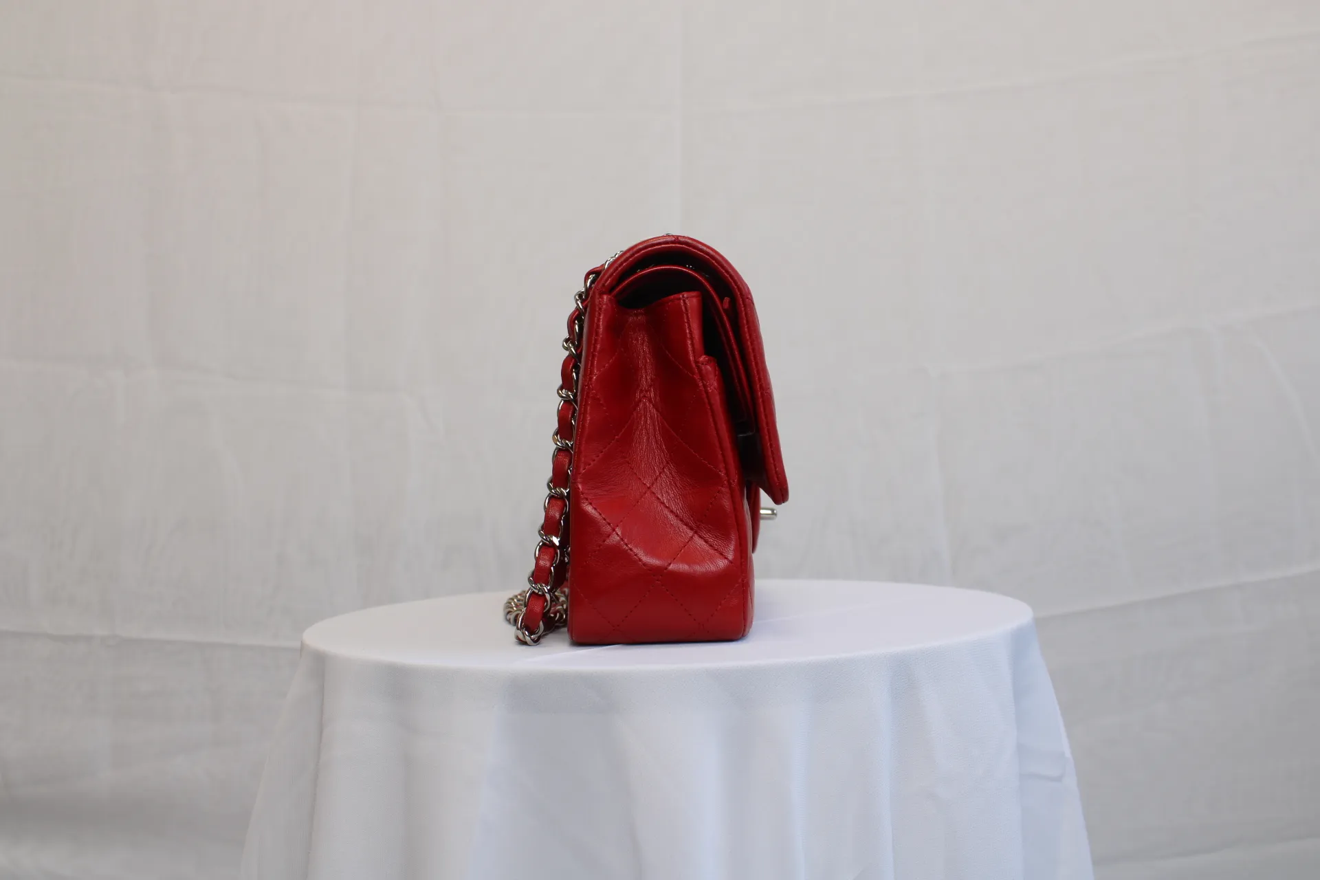 CHANEL 11.22 Classic Flap Handbag Medium Red Lambskin CHANEL 11.22 Classic Flap Handbag Medium Red Lambskin
