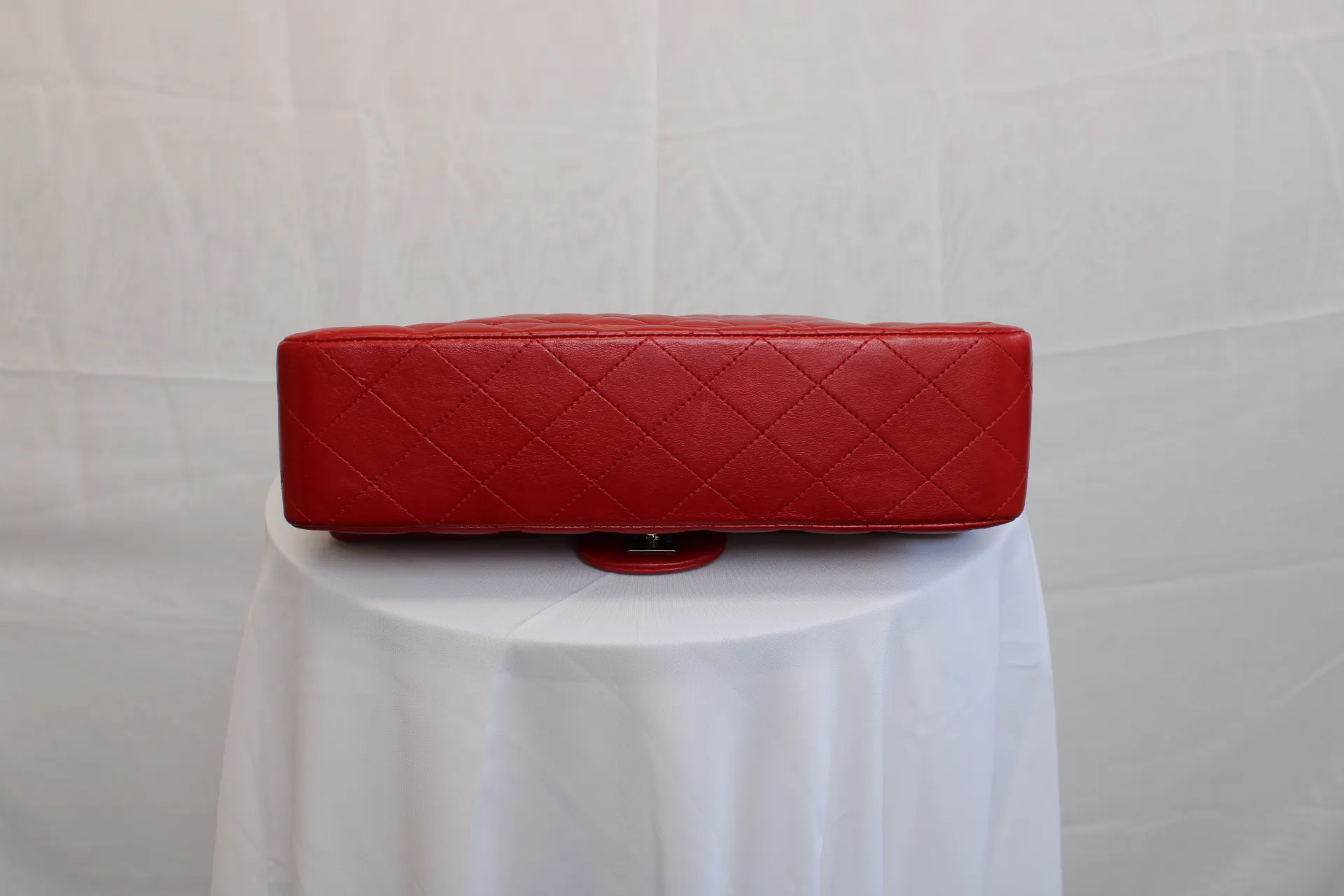 CHANEL 11.22 Classic Flap Handbag Medium Red Lambskin CHANEL 11.22 Classic Flap Handbag Medium Red Lambskin