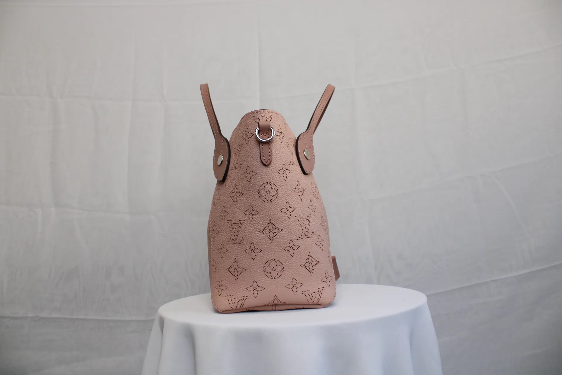 LOUIS VUITTON Hina PM Bag LOUIS VUITTON Hina PM Bag