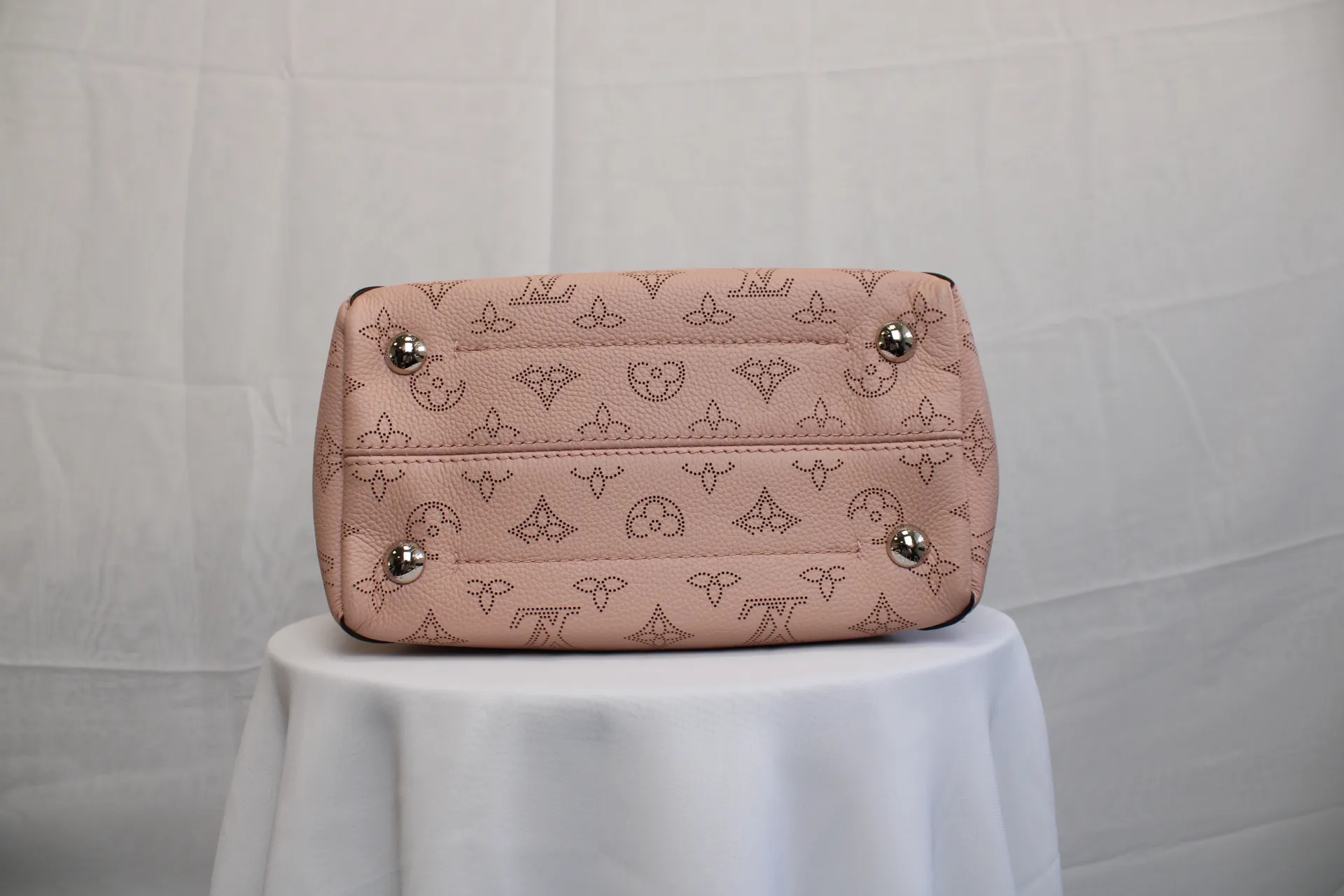 LOUIS VUITTON Hina PM Bag LOUIS VUITTON Hina PM Bag