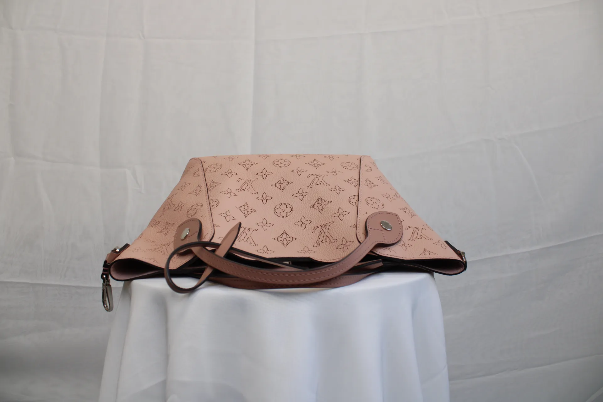 LOUIS VUITTON Hina PM Bag LOUIS VUITTON Hina PM Bag