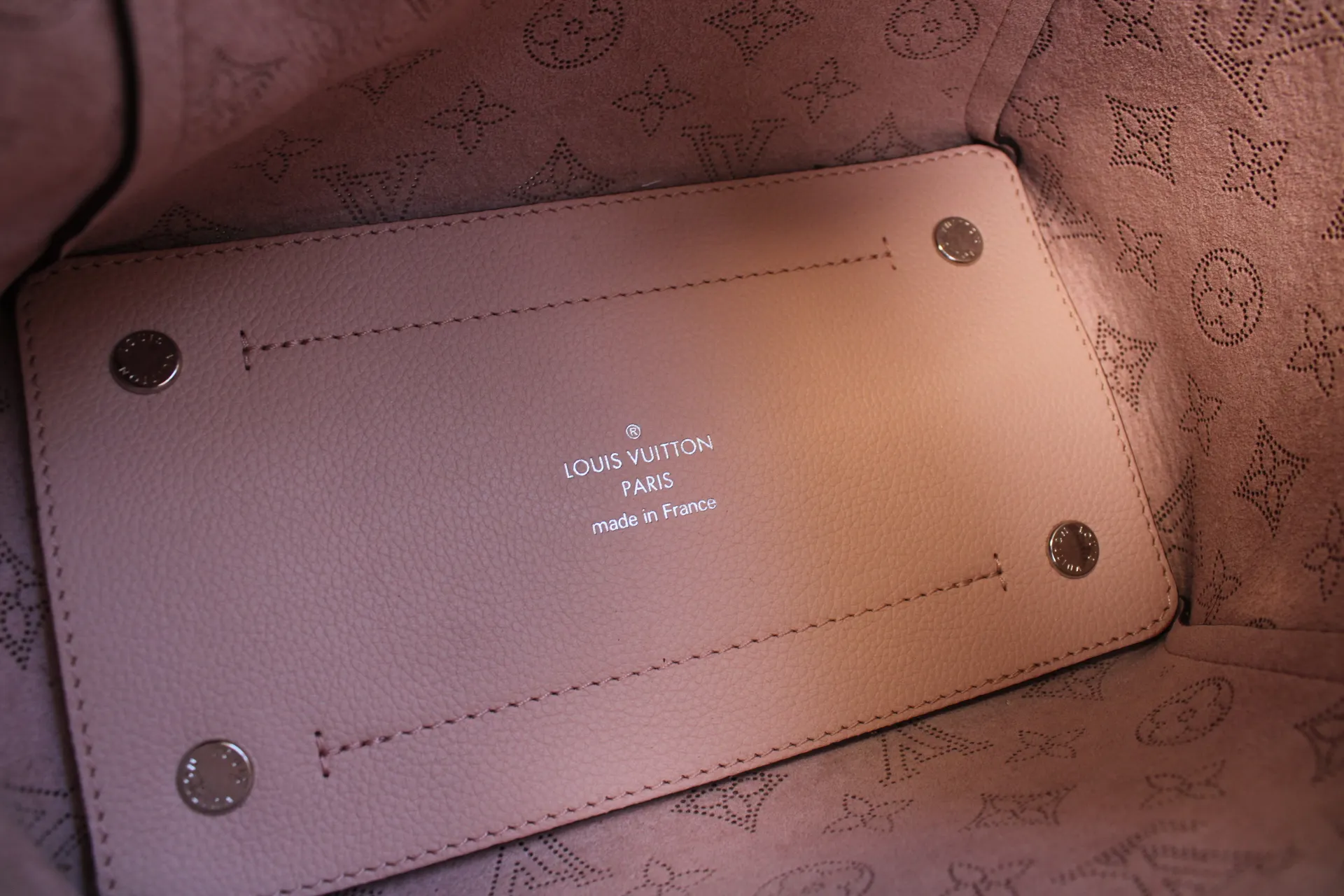 LOUIS VUITTON Hina PM Bag LOUIS VUITTON Hina PM Bag