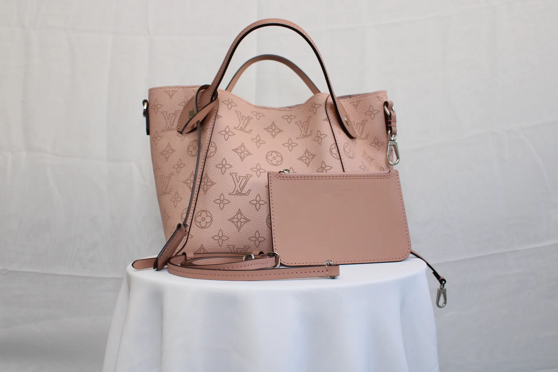 LOUIS VUITTON Hina PM Bag LOUIS VUITTON Hina PM Bag