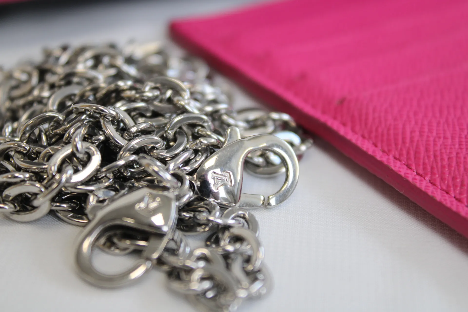 LOUIS VUITTON Epi Monogram Pochette Felicie Black Shoulder Bag LOUIS VUITTON Epi Monogram Pochette Felicie Black Shoulder Bag