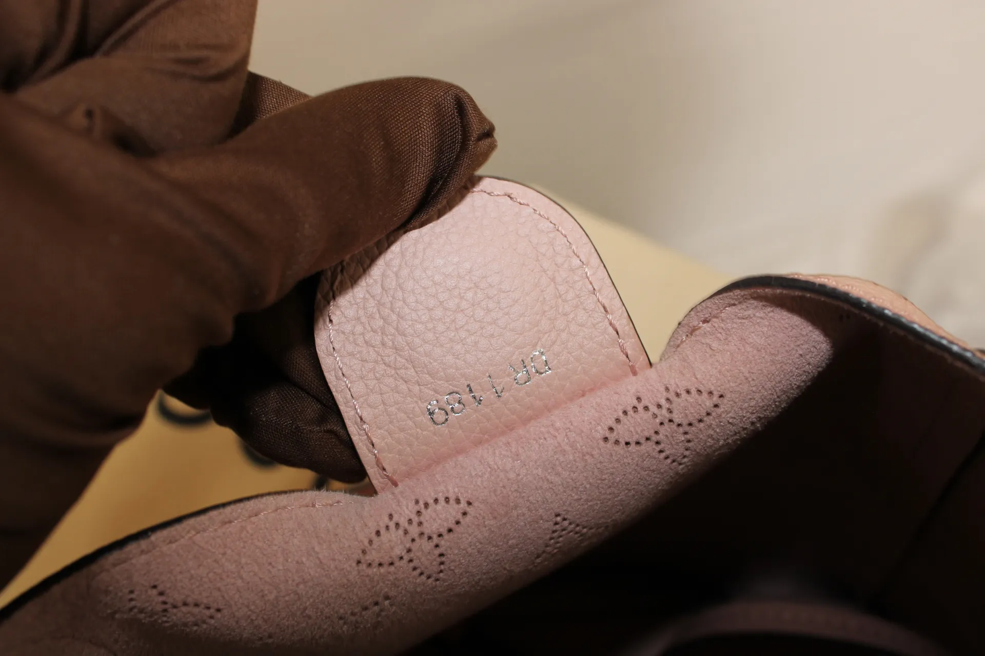 LOUIS VUITTON Hina PM Bag LOUIS VUITTON Hina PM Bag