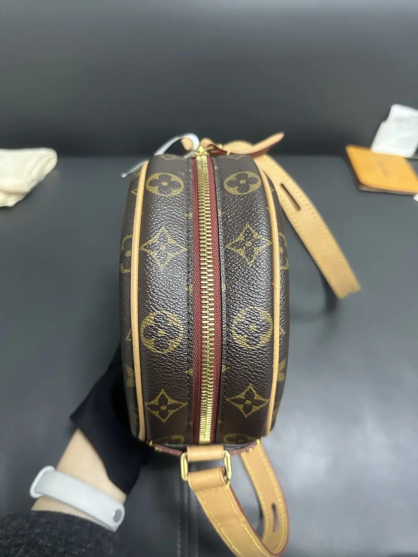 Louis Vuitton Brown Monogram Canvas Boite Chapeau Souple PM Shoulder Bag Louis Vuitton Brown Monogram Canvas Boite Chapeau Souple PM Shoulder Bag