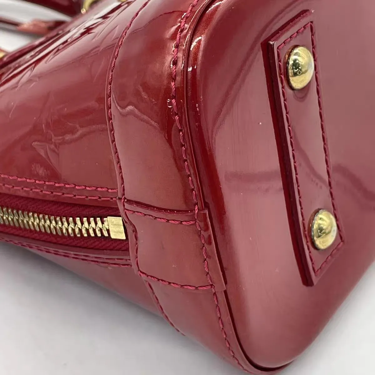 LOUIS VUITTON Alma BB Bag LOUIS VUITTON Alma BB Bag