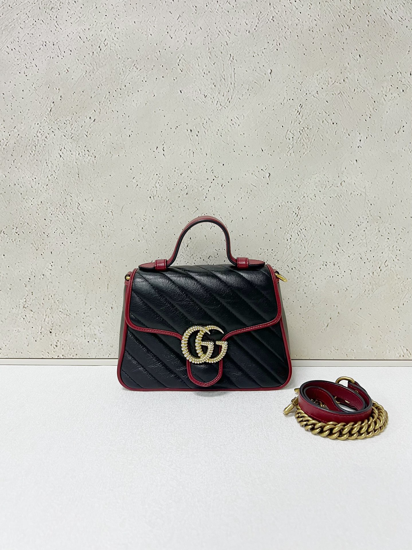 GUCCI GG Marmont small top handle bag