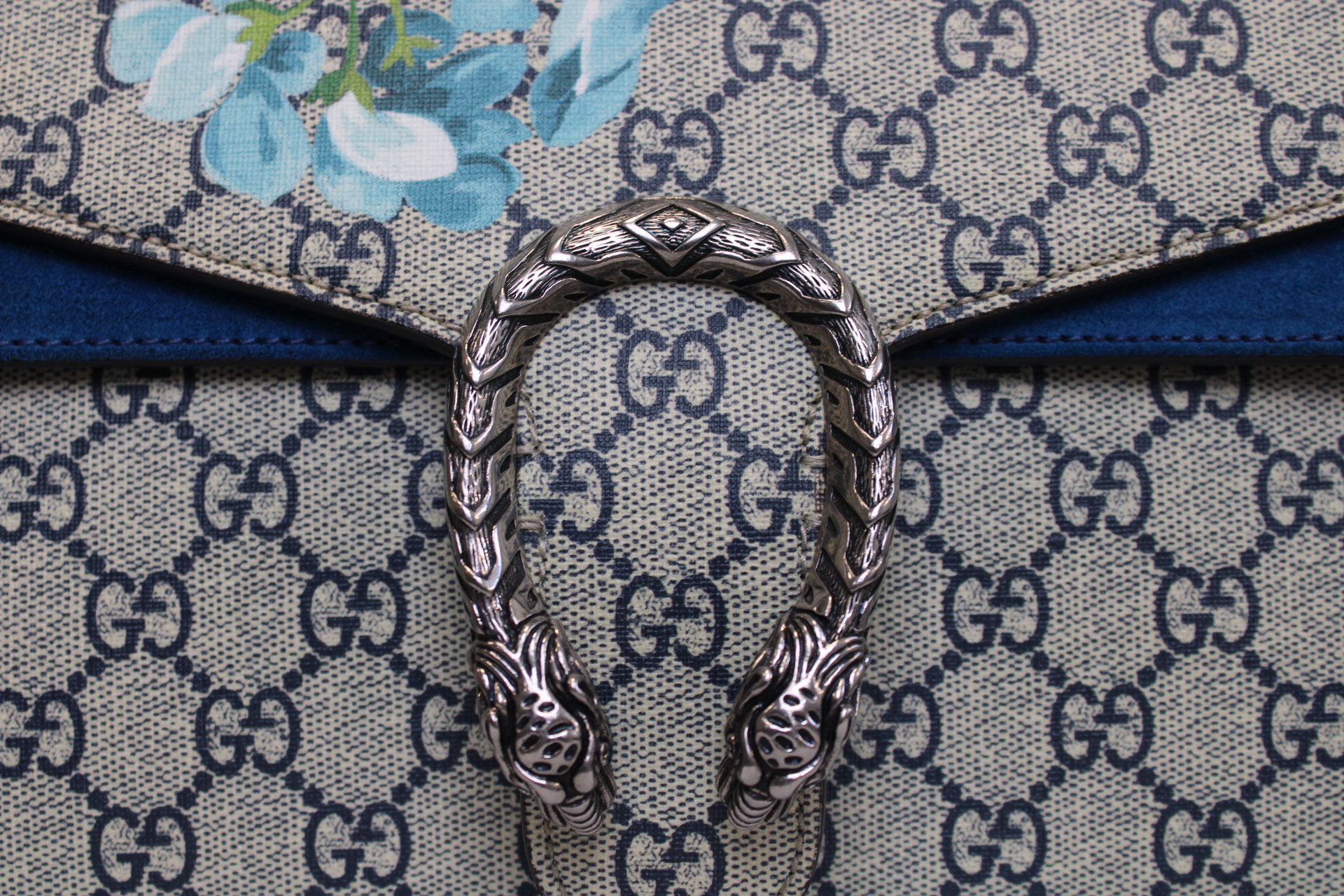 GUCCI Dionysus GG Superme Blooms Shoulder Bag Special Colour Limited Edition GUCCI Dionysus GG Superme Blooms Shoulder Bag Special Colour Limited Edition