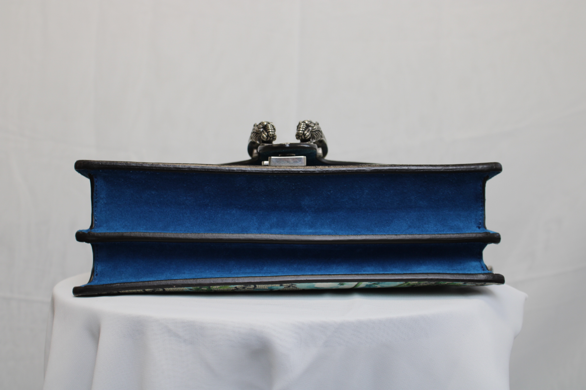 GUCCI Dionysus GG Superme Blooms Shoulder Bag Special Colour Limited Edition GUCCI Dionysus GG Superme Blooms Shoulder Bag Special Colour Limited Edition