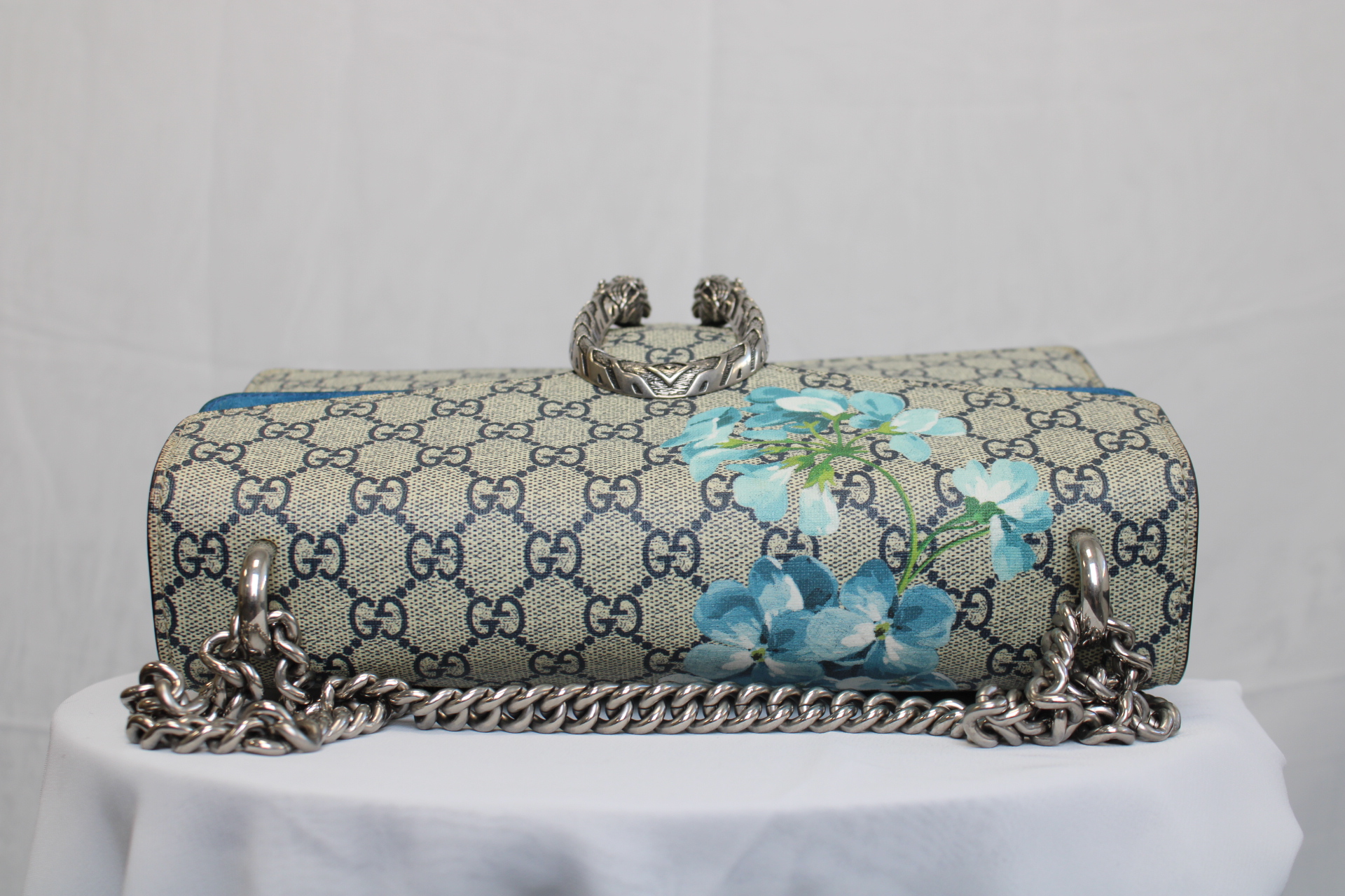 GUCCI Dionysus GG Superme Blooms Shoulder Bag Special Colour Limited Edition GUCCI Dionysus GG Superme Blooms Shoulder Bag Special Colour Limited Edition