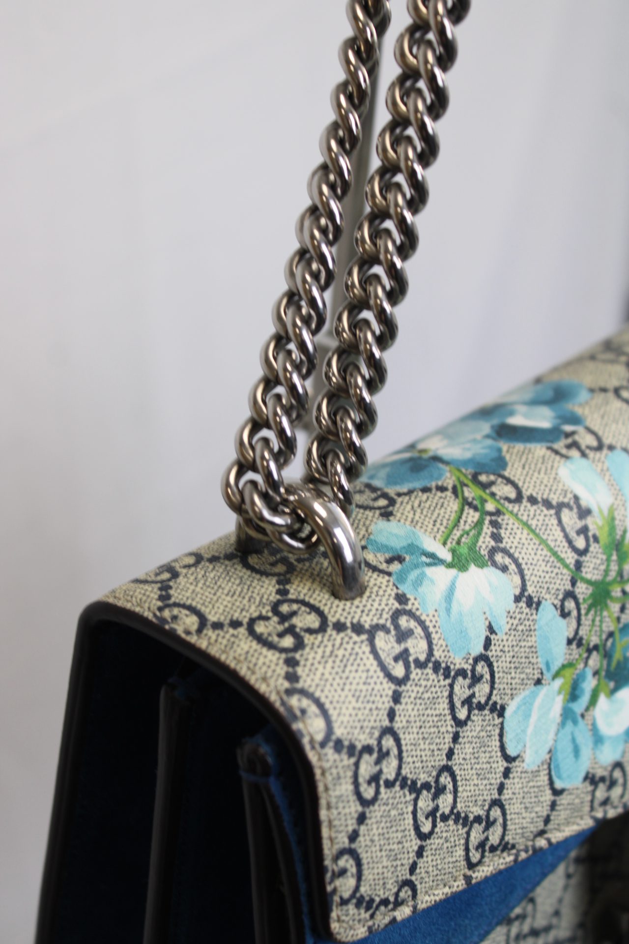 GUCCI Dionysus GG Superme Blooms Shoulder Bag Special Colour Limited Edition GUCCI Dionysus GG Superme Blooms Shoulder Bag Special Colour Limited Edition