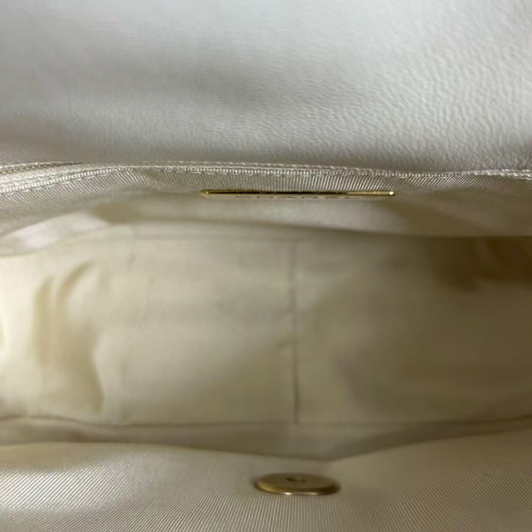 CHANEL 19 Flap Cream Bag CHANEL 19 Flap Cream Bag