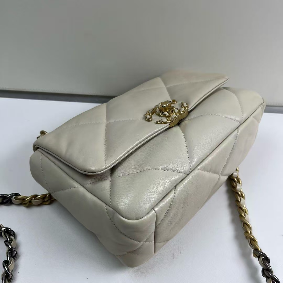CHANEL 19 Flap Cream Bag CHANEL 19 Flap Cream Bag