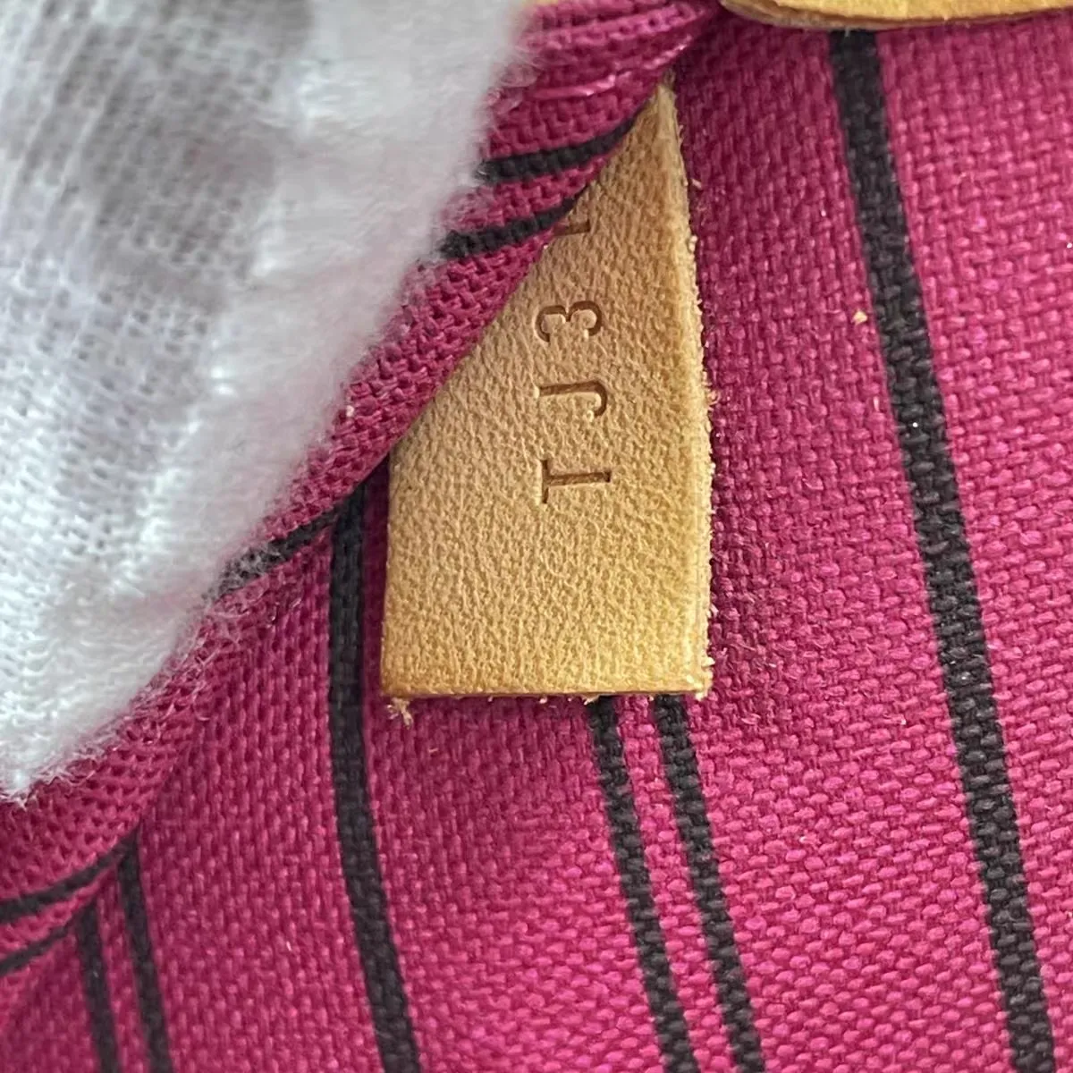 LOUIS VUITTON Neverfull GM Tote Bag LOUIS VUITTON Neverfull GM Tote Bag