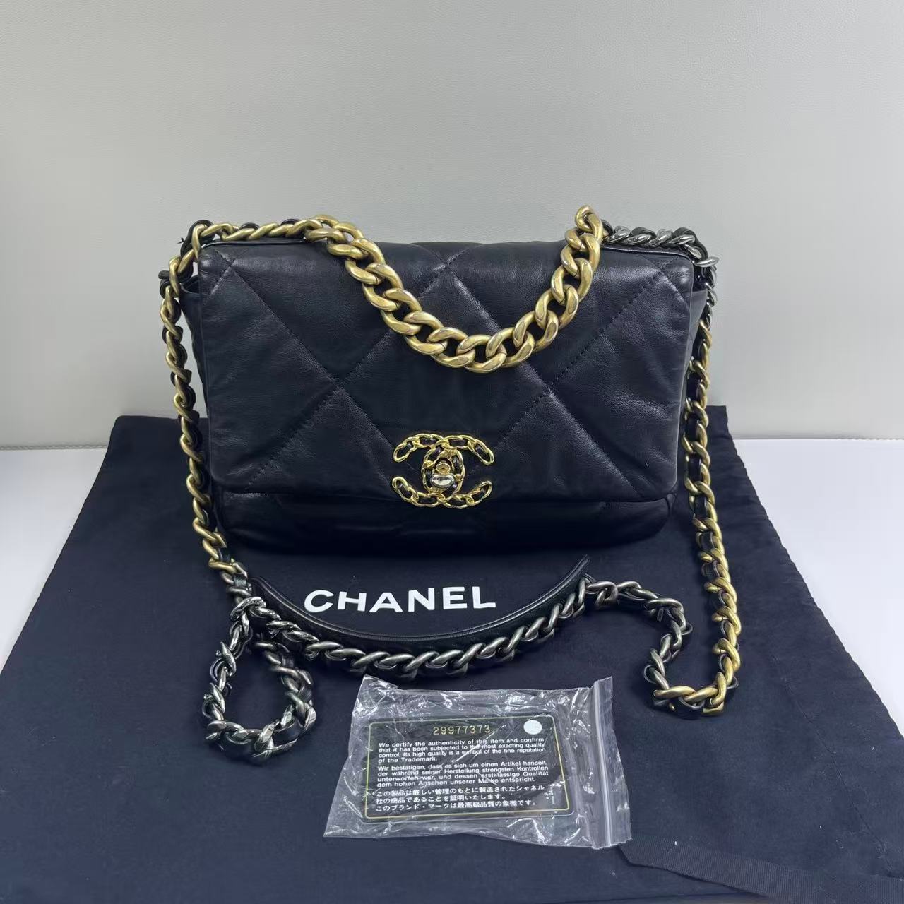 CHANEL 19 Flap Black Bag