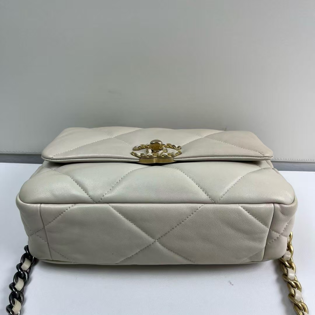 CHANEL 19 Flap Cream Bag CHANEL 19 Flap Cream Bag
