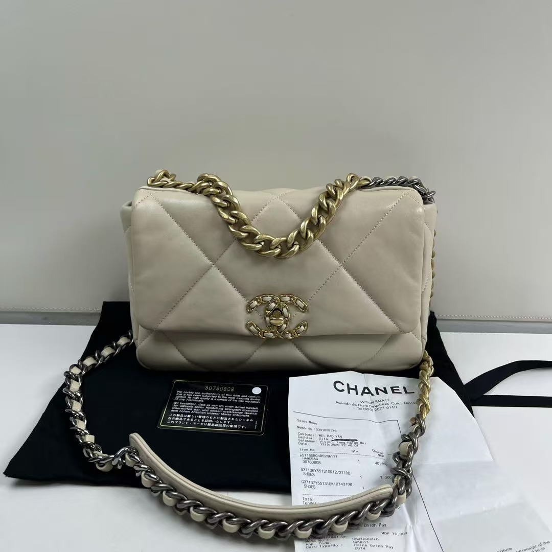 CHANEL 19 Flap Cream Bag CHANEL 19 Flap Cream Bag