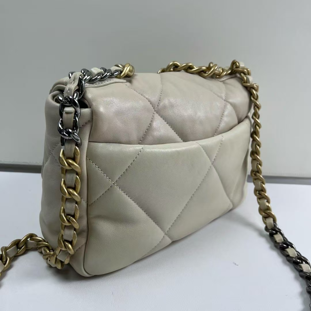 CHANEL 19 Flap Cream Bag CHANEL 19 Flap Cream Bag