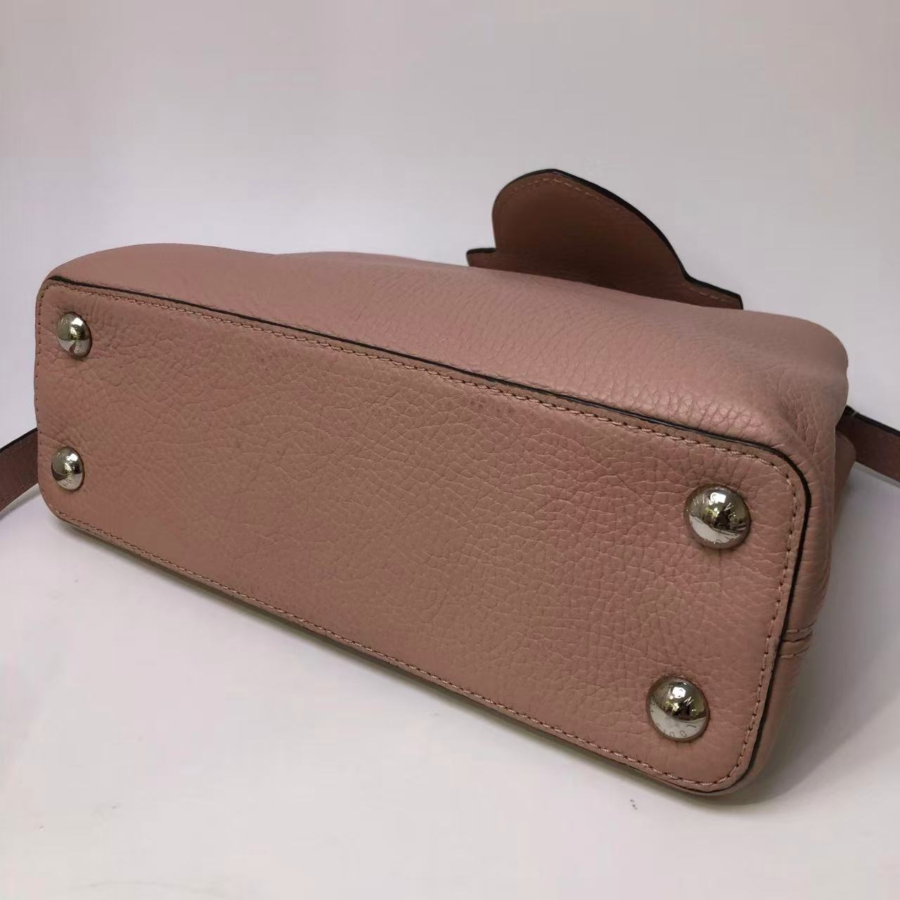 Louis Vuitton Capucines MM Pink Gelato & Python Top Handle Louis Vuitton Capucines MM Pink Gelato & Python Top Handle