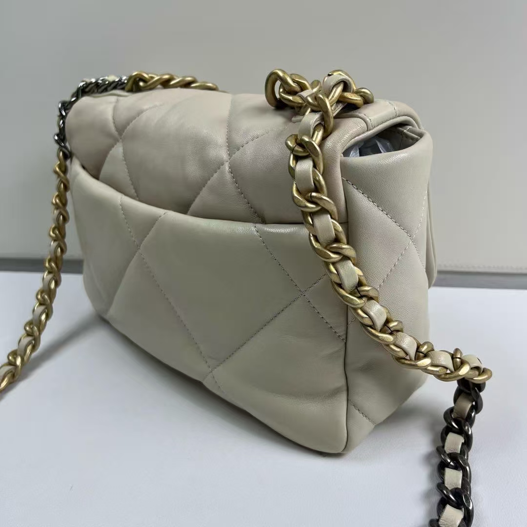 CHANEL 19 Flap Cream Bag CHANEL 19 Flap Cream Bag