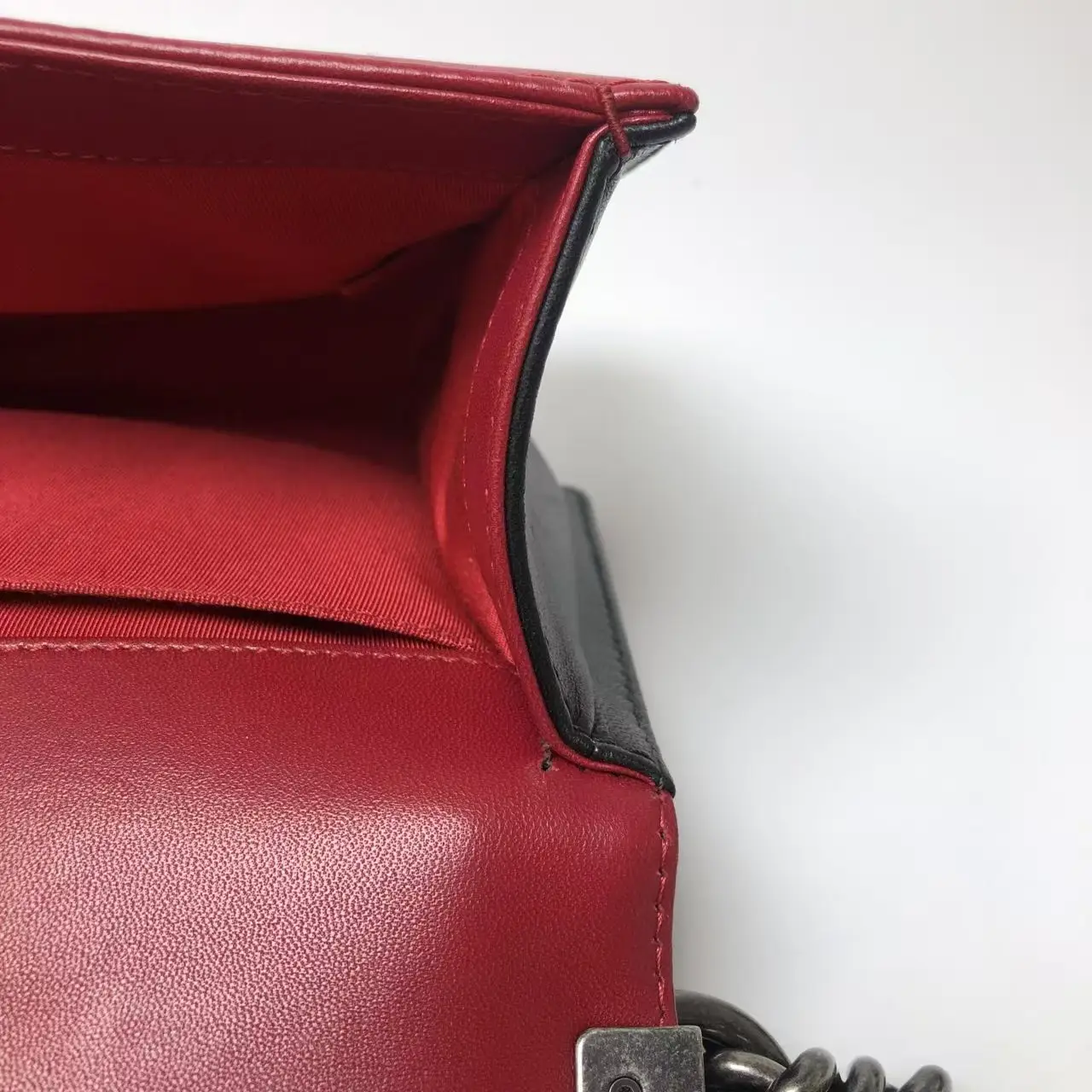 Chanel Black Red Bicolour Quilted Leather Medium Boy Bag Chanel Black Red Bicolour Quilted Leather Medium Boy Bag